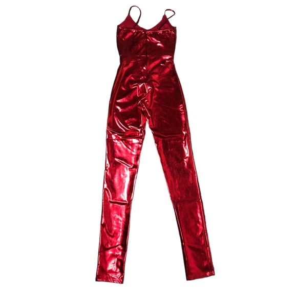 🎃Women’s Red Metallic jumpsuit varios sizes❤️ - Picture 6 of 12